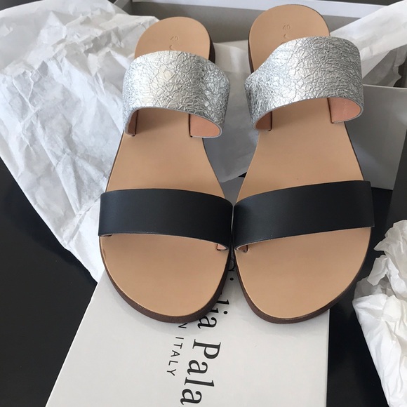 Sleek Black & Silver SOFT LEATHER slides NIB - Picture 6 of 6